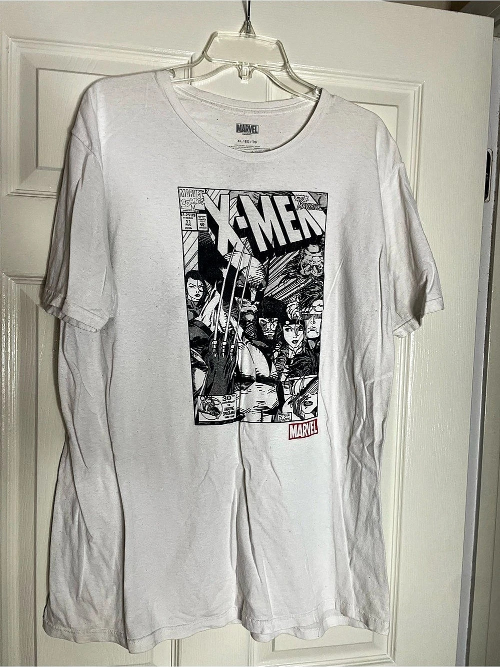 Mens MARVEL X-Men Comic Cover Wolverine Claw Slash T-Shirt